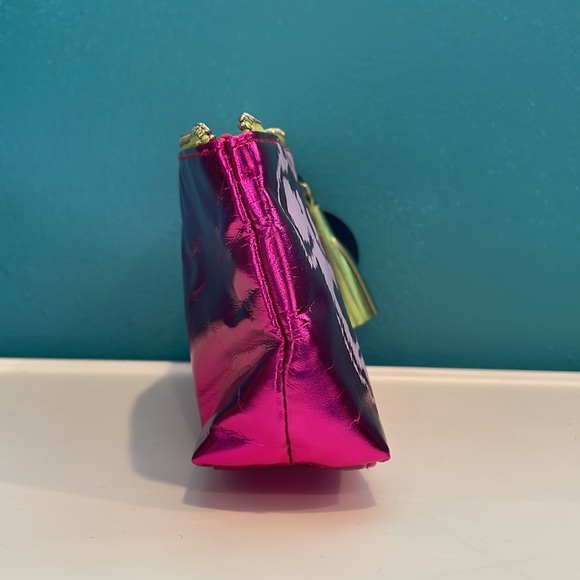 NWT Elf Pink Cosmetic Bag - Picture 3 of 10